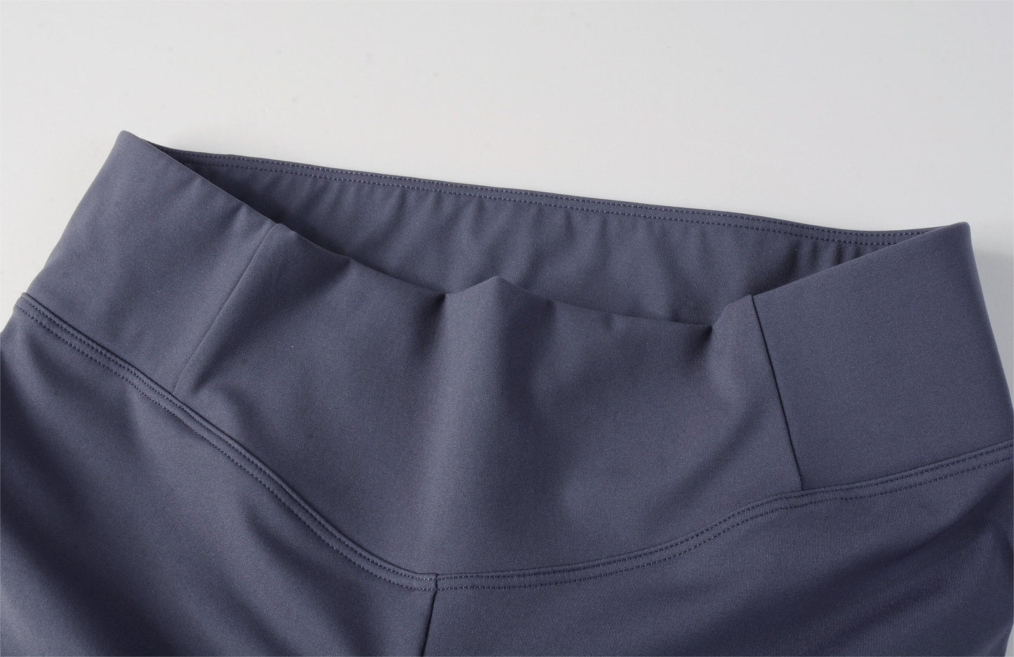 Women's Seamless Ultra Shorts Astonishing Goose-Ultra violet
