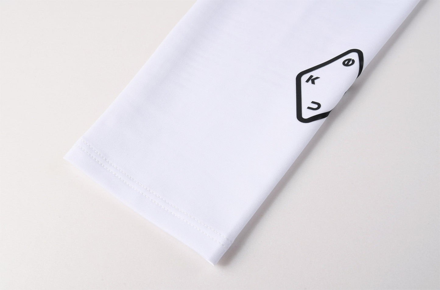 Cycling ice sleeves Cloud Gap-White