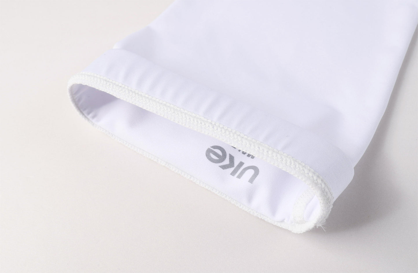 Cycling ice sleeves Cloud Gap-White