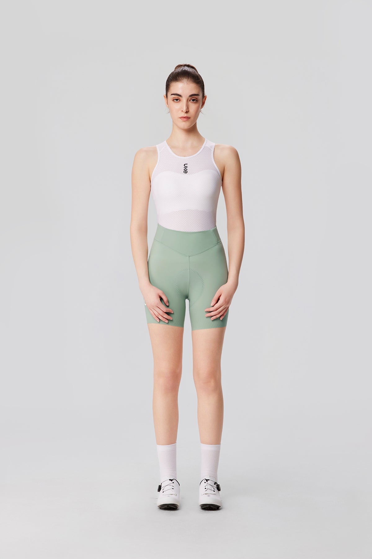 Women's Seamless Ultra Shorts Astonishing Goose-Sage green